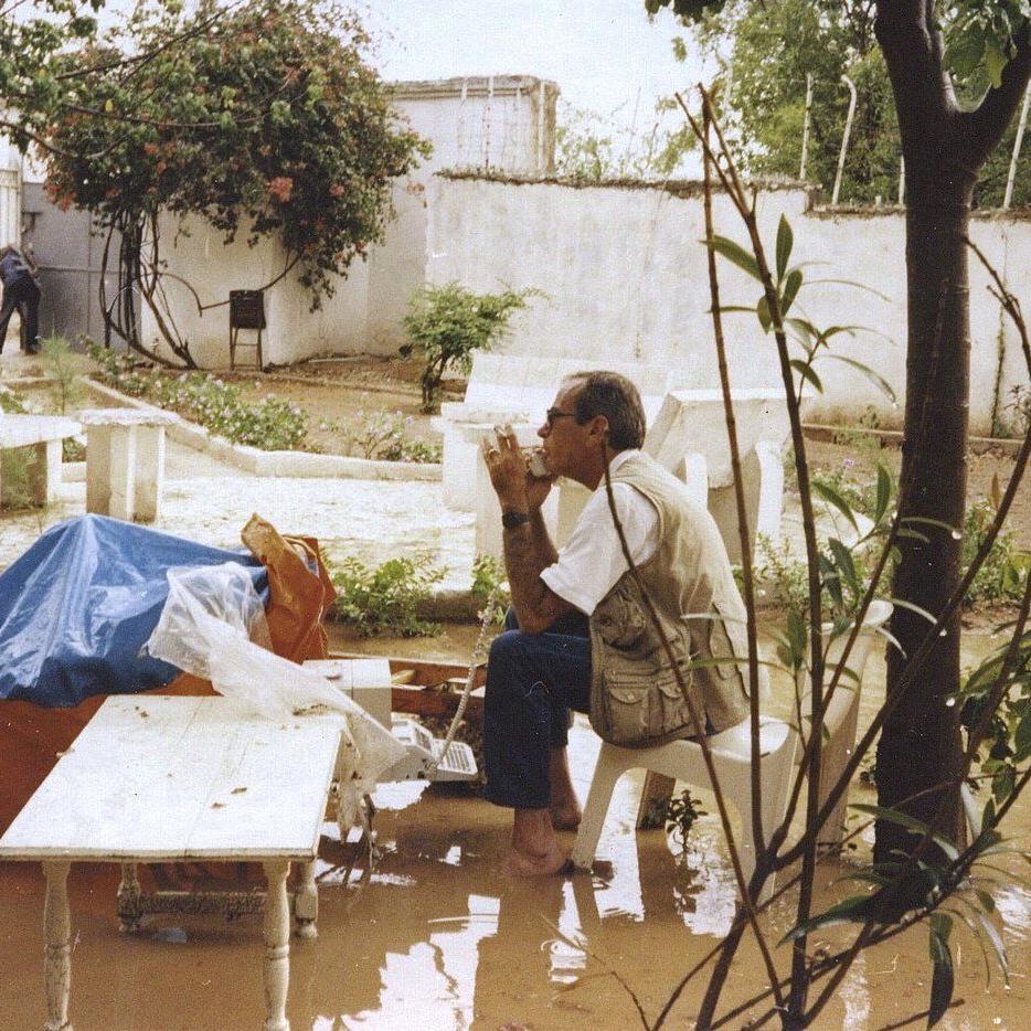 Reid G. Miller, longtime AP international correspondent and editor, dies at 90